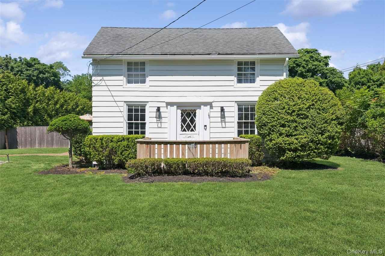 243 Sunset Ave - Photo 2 of 31