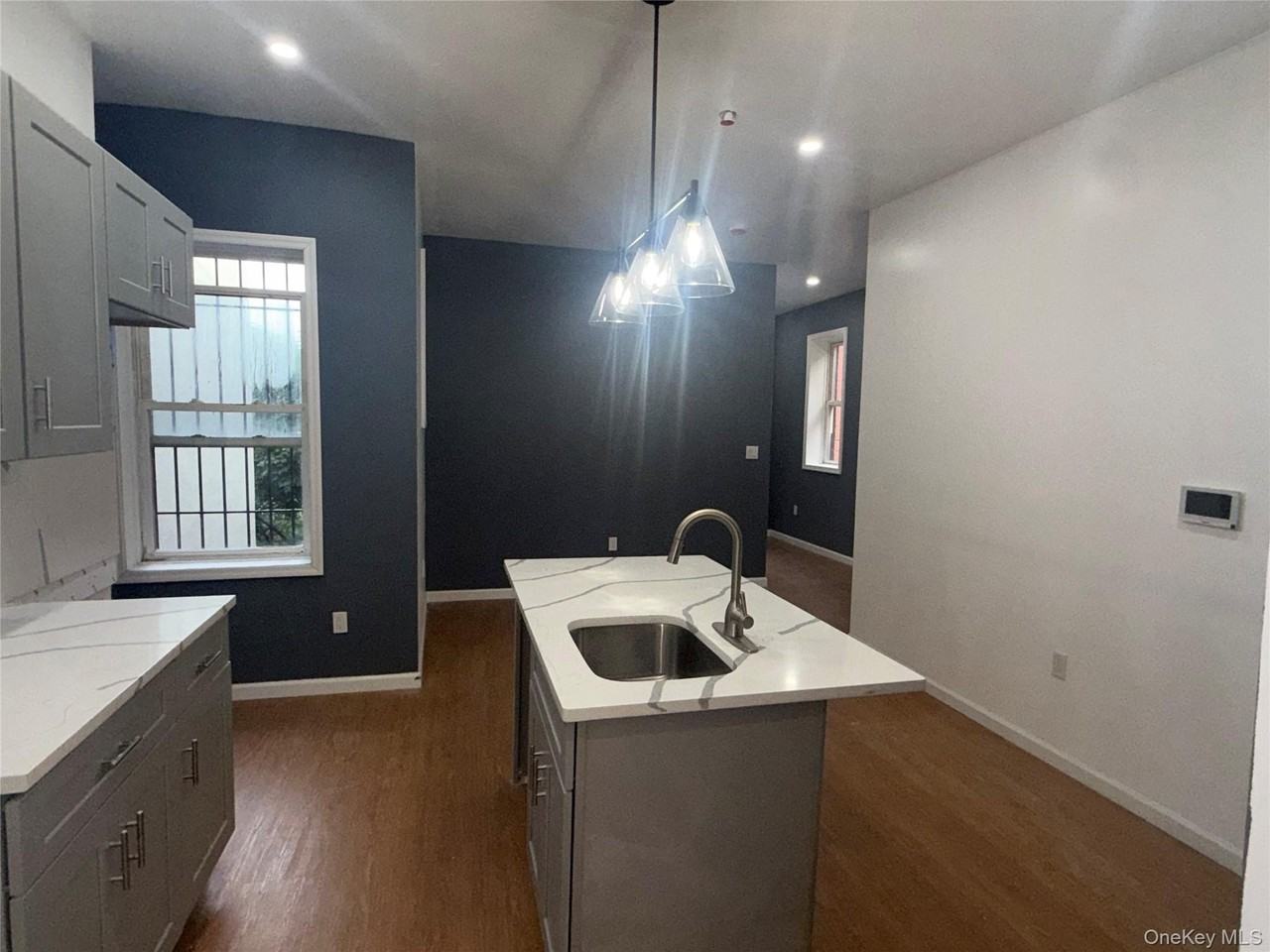 324 Eldert St #1B