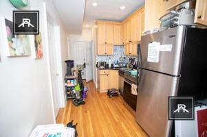 featured image of 67 Thatcher St