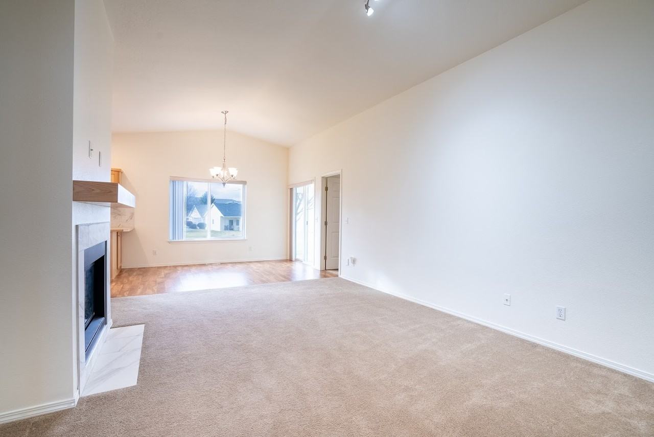 1502 N Madson Ln #1 - Photo 2 of 12