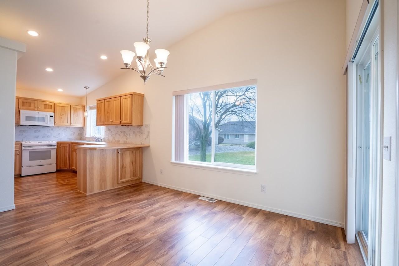 1502 N Madson Ln #1 - Photo 3 of 12