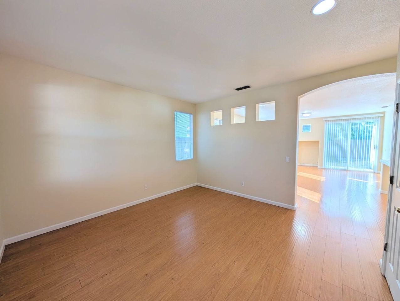 2756 Red Clover Way - Photo 3 of 35