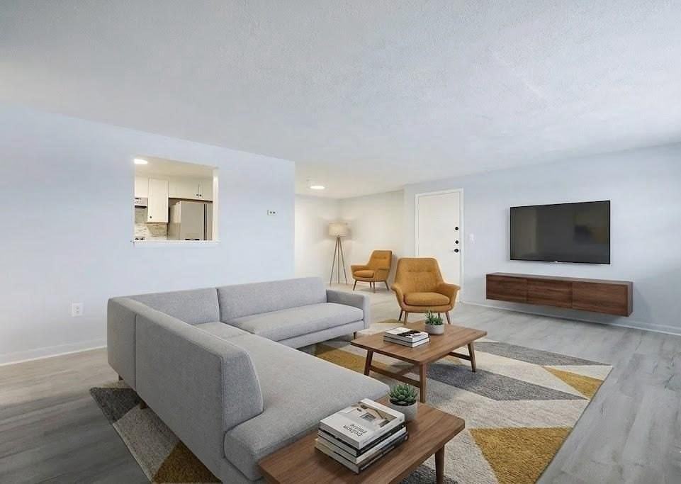 26 Williamsburg Ct #4 - Photo 3 of 20