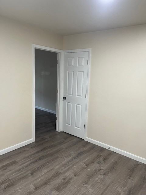 917 West 3rd Street - 1/2 - upstairs - Photo 5 of 22