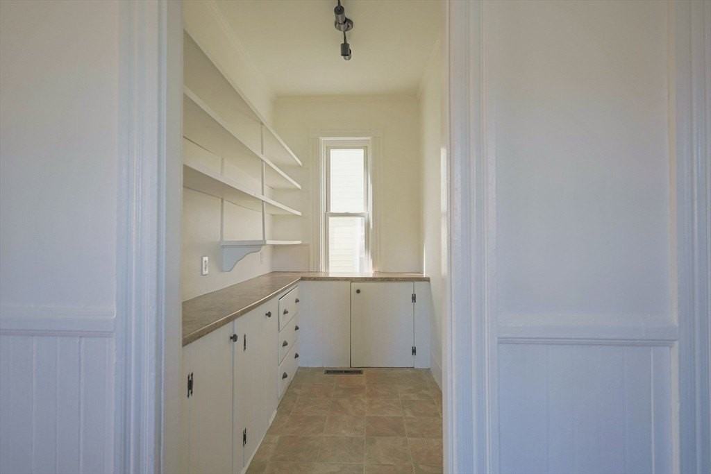 19 Central St #1 - Photo 4 of 9