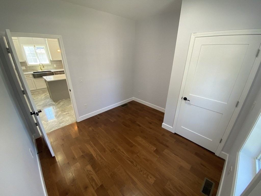 1472 Somerset Ave #1 - Photo 4 of 19