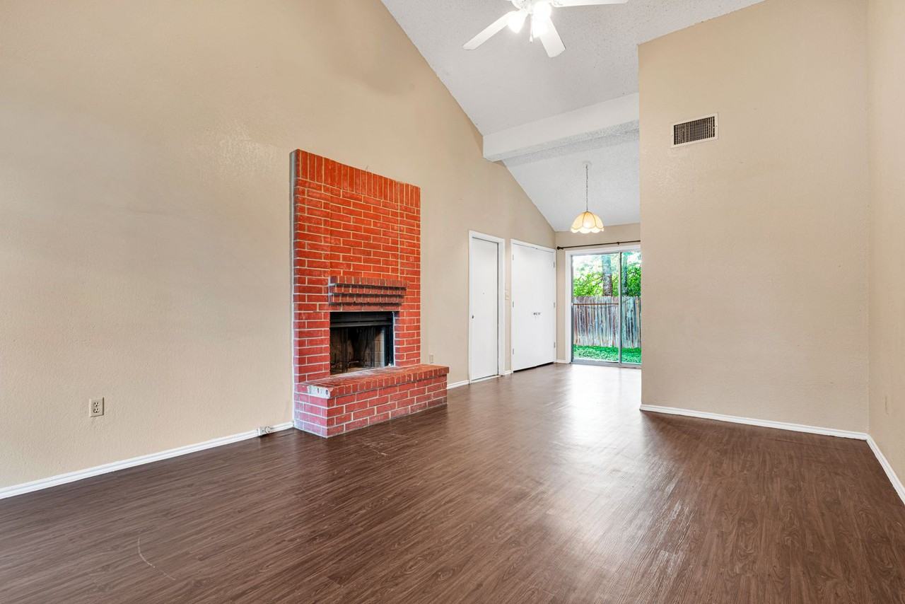 9514 Veronica St - Photo 4 of 17