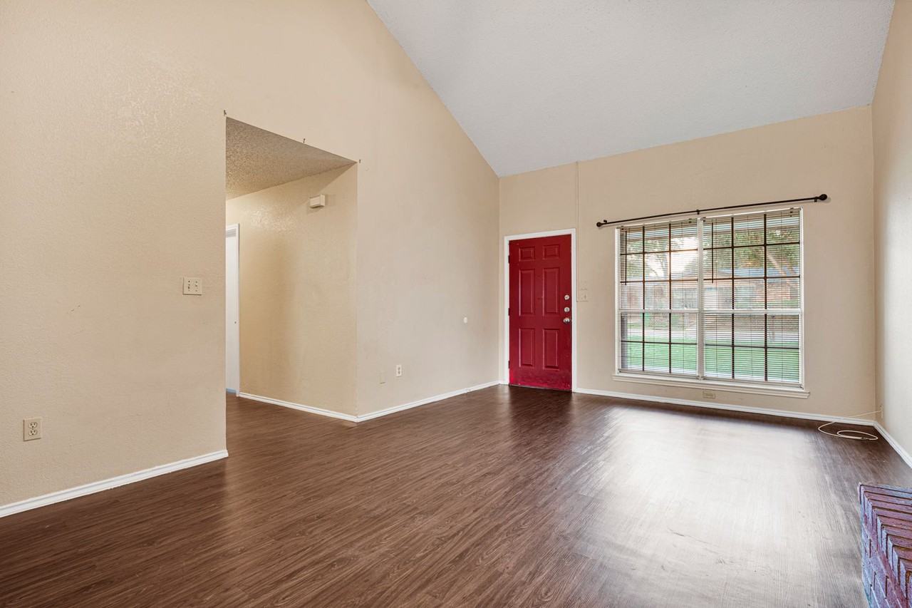 9514 Veronica St - Photo 5 of 17