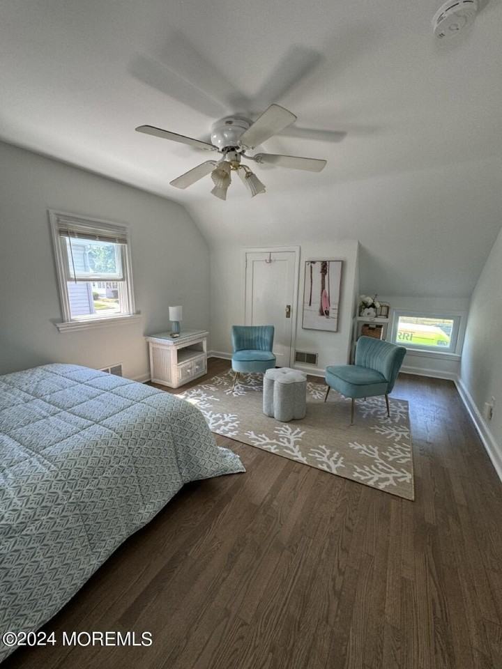 70 Wilson Ave - Photo 6 of 16