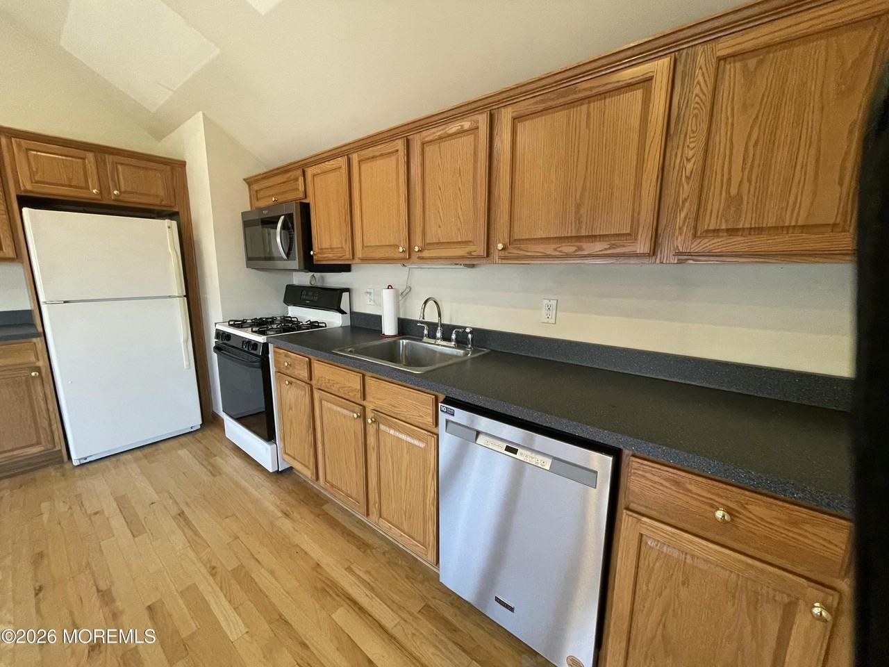 111 Brighton Ave #2 - Photo 5 of 10