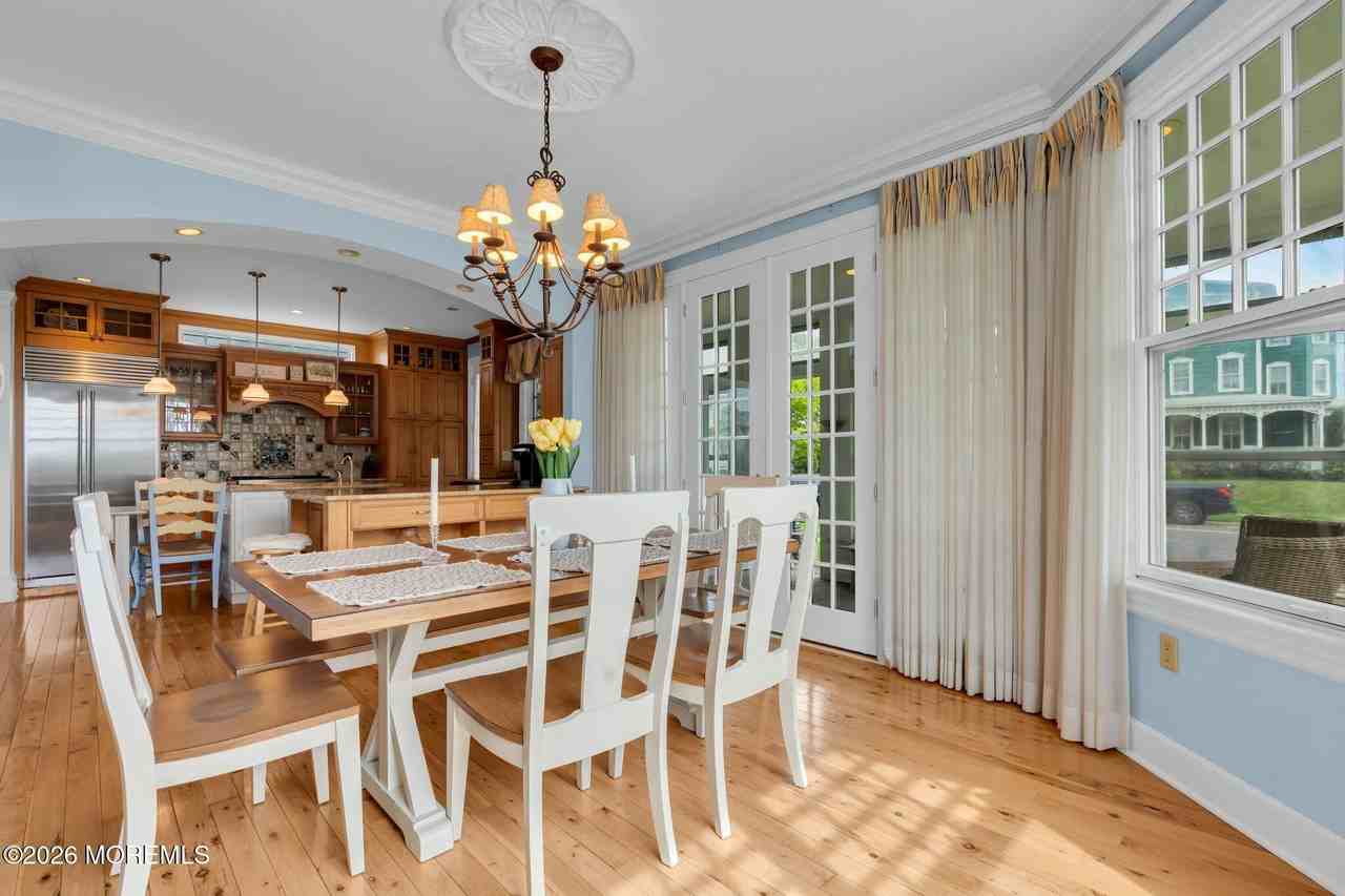 100 Chicago Blvd - Photo 7 of 50