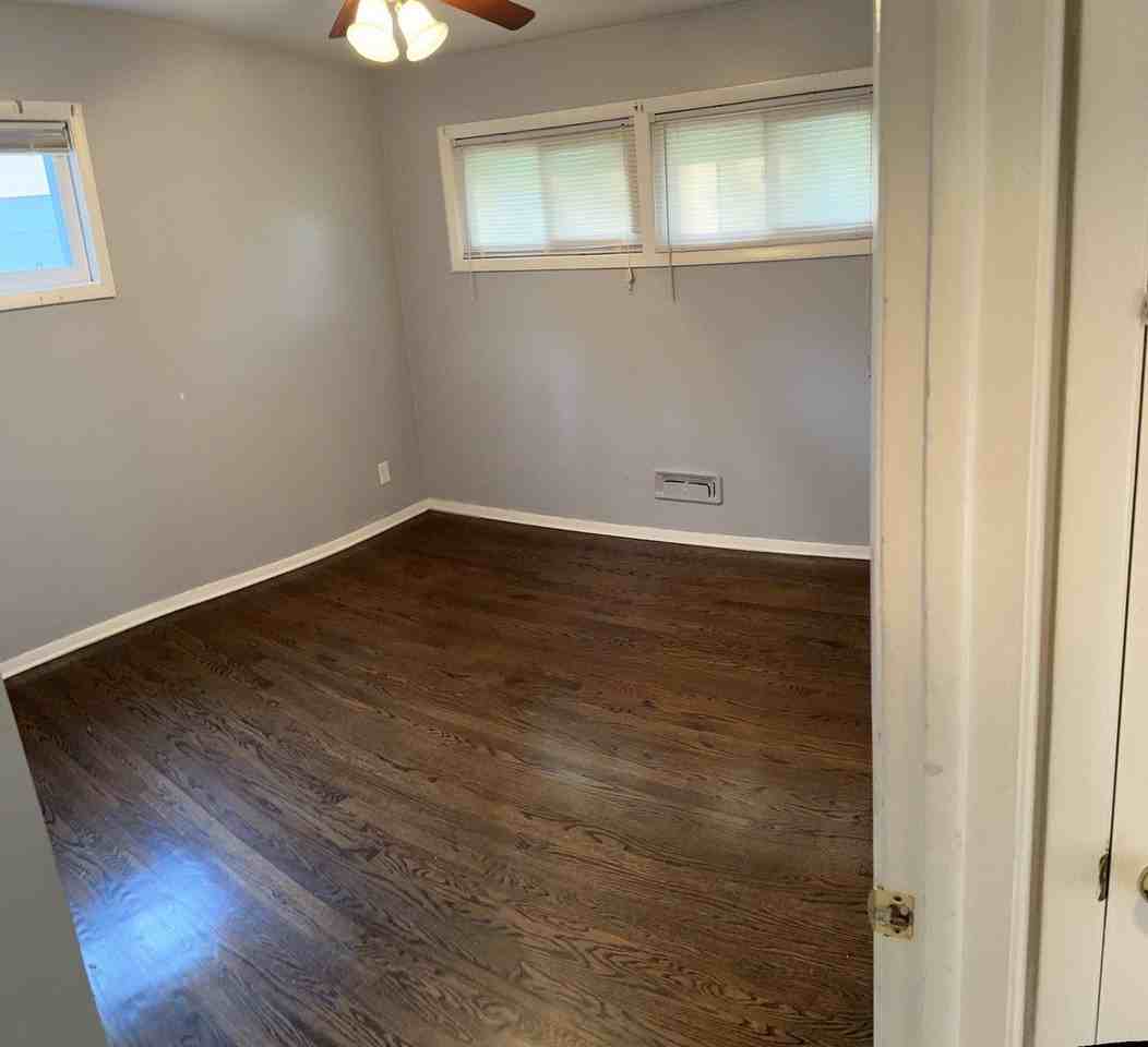 15509 Park Ln - Photo 6 of 12