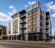 featured image of 4725 Sw Lombard Ave