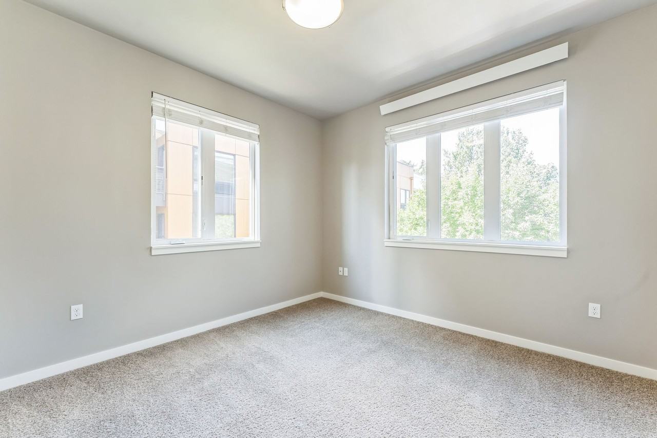 LaScala Apartments - Photo 6 of 8