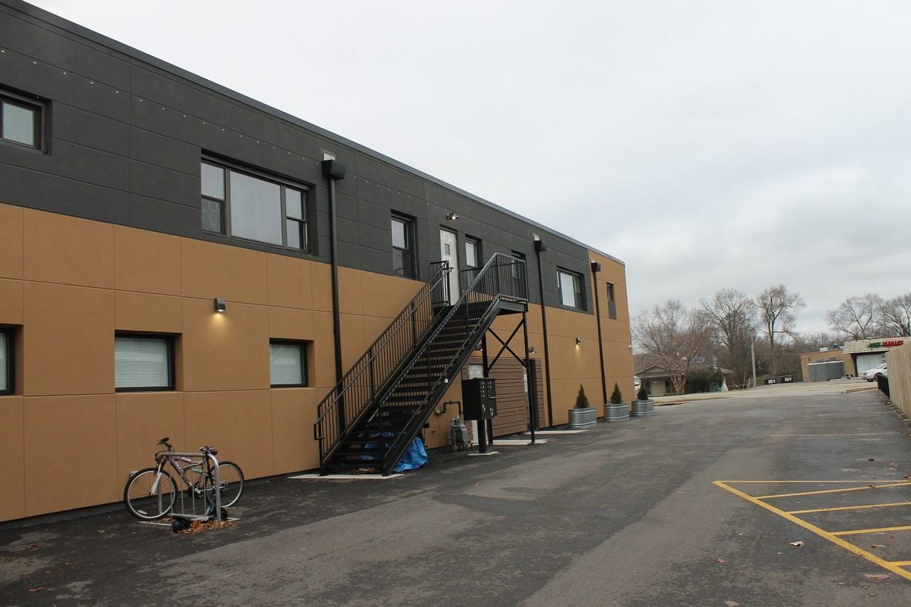 715 E State St #204 - Photo 3 of 21