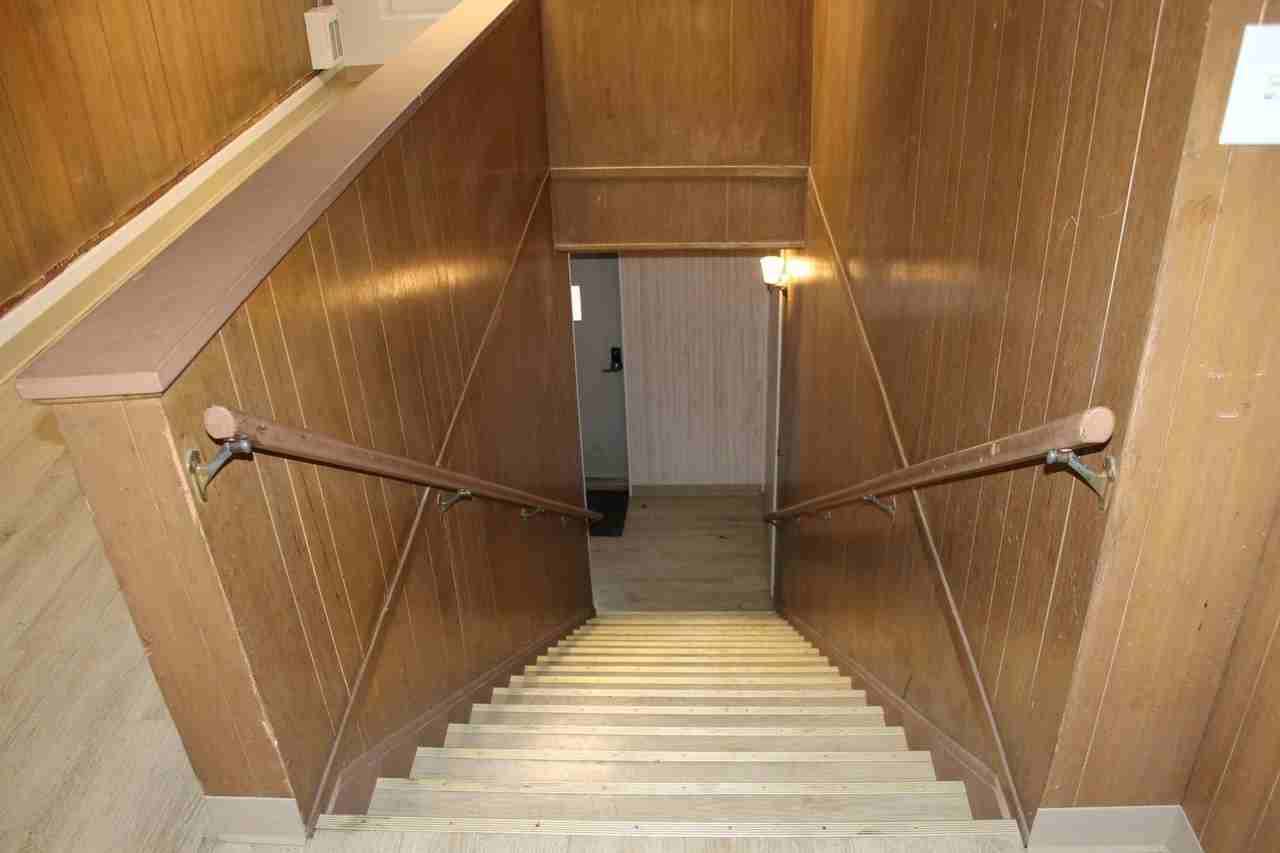 715 E State St #204 - Photo 5 of 21
