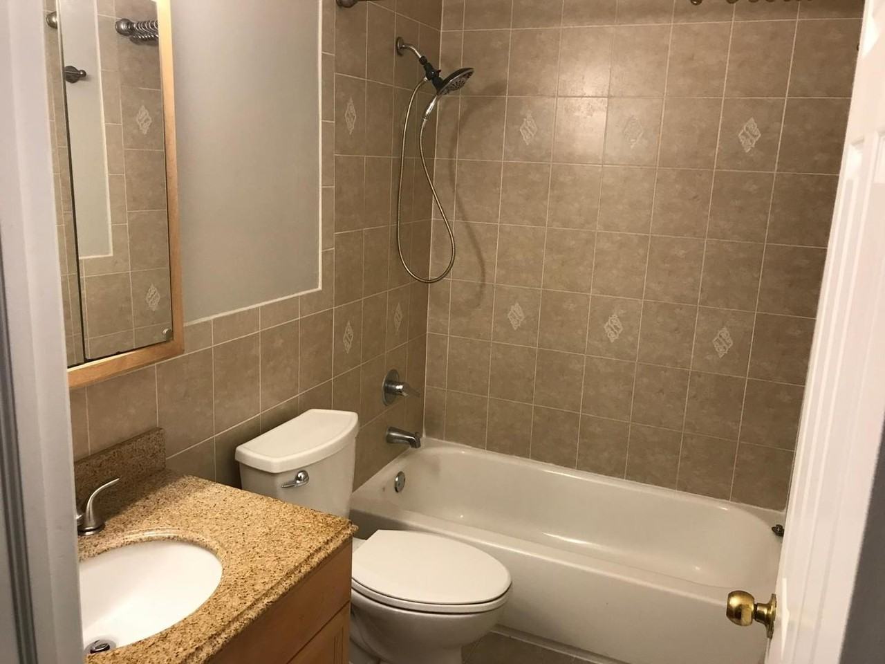 508 E Spruce Dr #3A - Photo 7 of 9