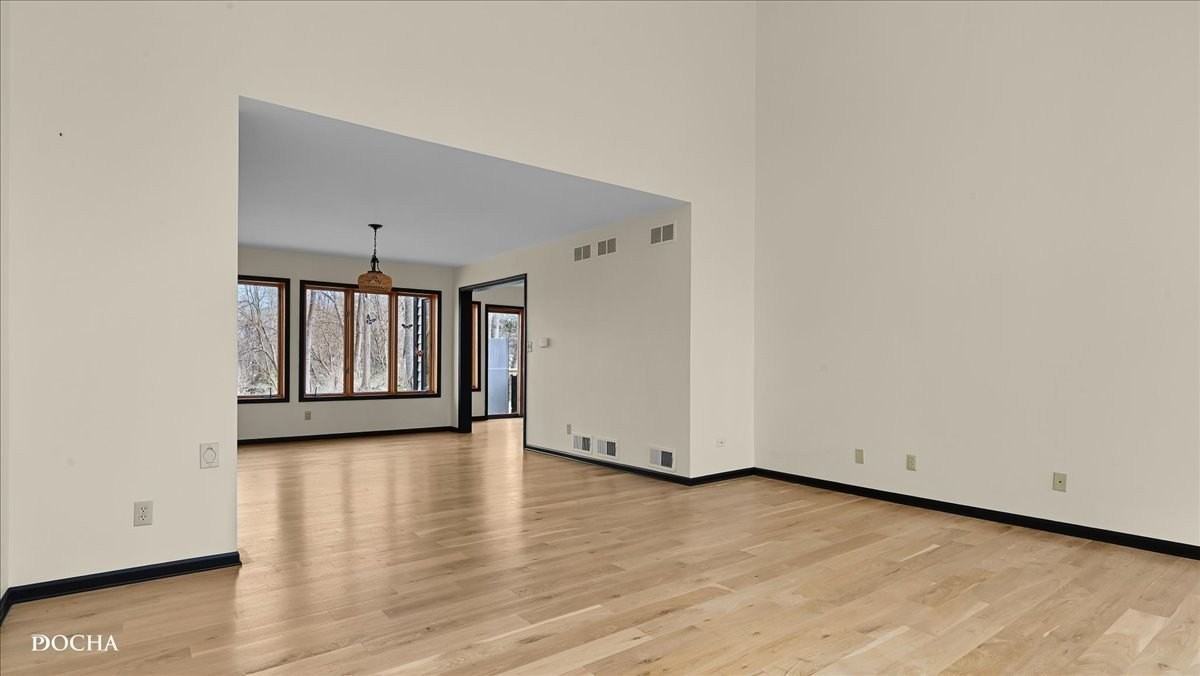 72 Hunter Ln - Photo 6 of 33