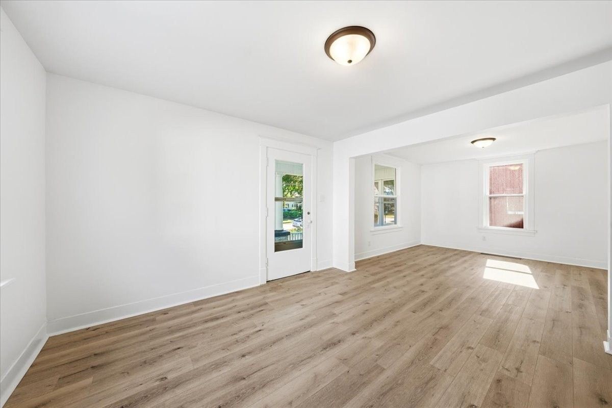 311 North Ave - Photo 3 of 41