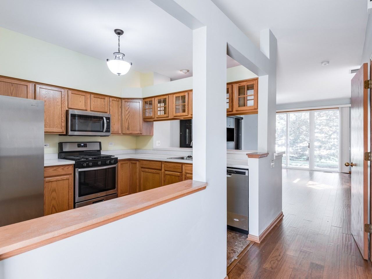 2535 Carrolwood Rd - Photo 3 of 21