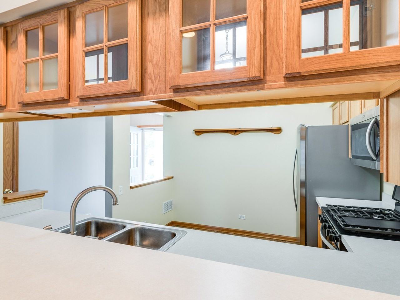 2535 Carrolwood Rd - Photo 4 of 21