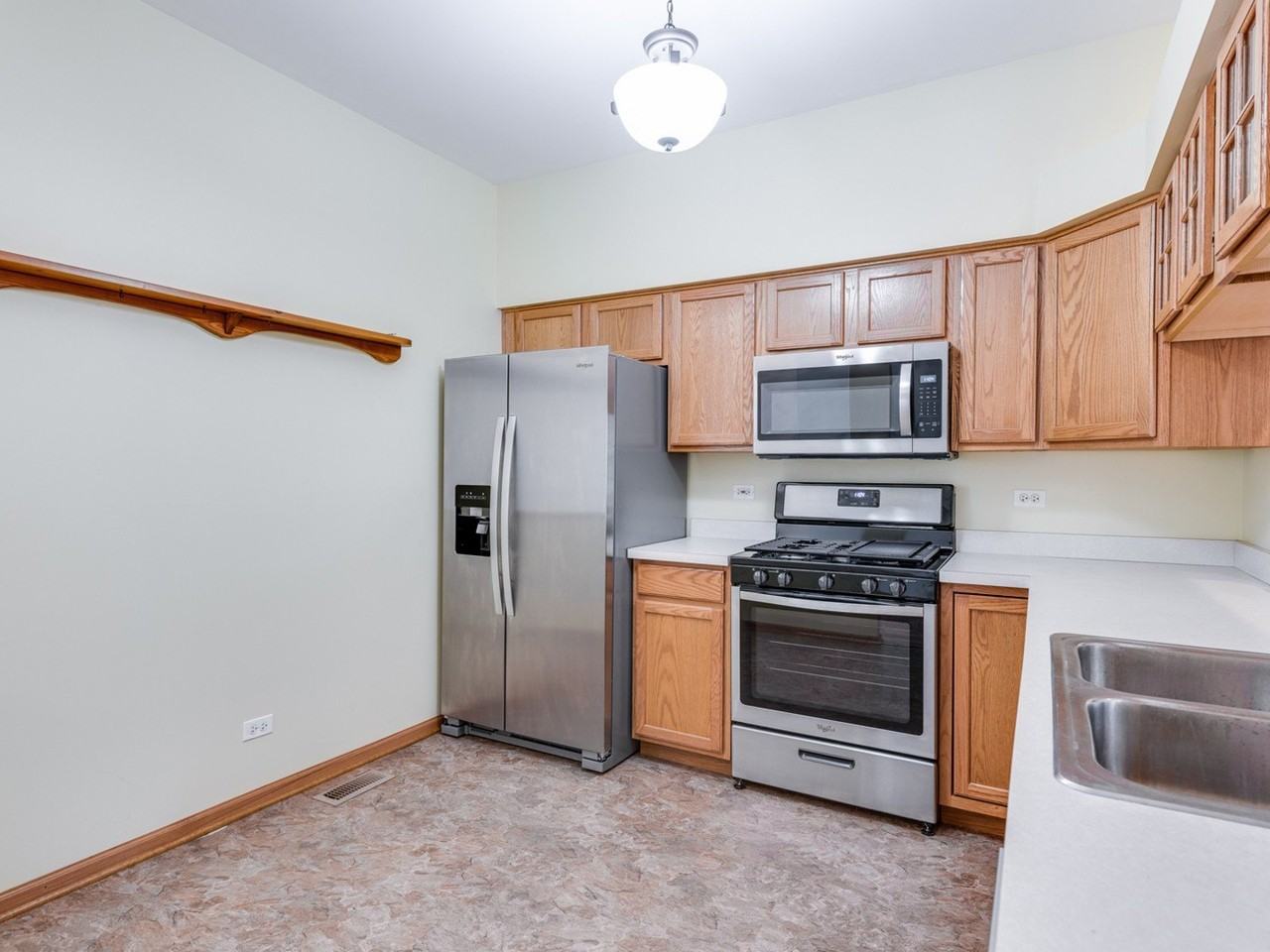 2535 Carrolwood Rd - Photo 5 of 21