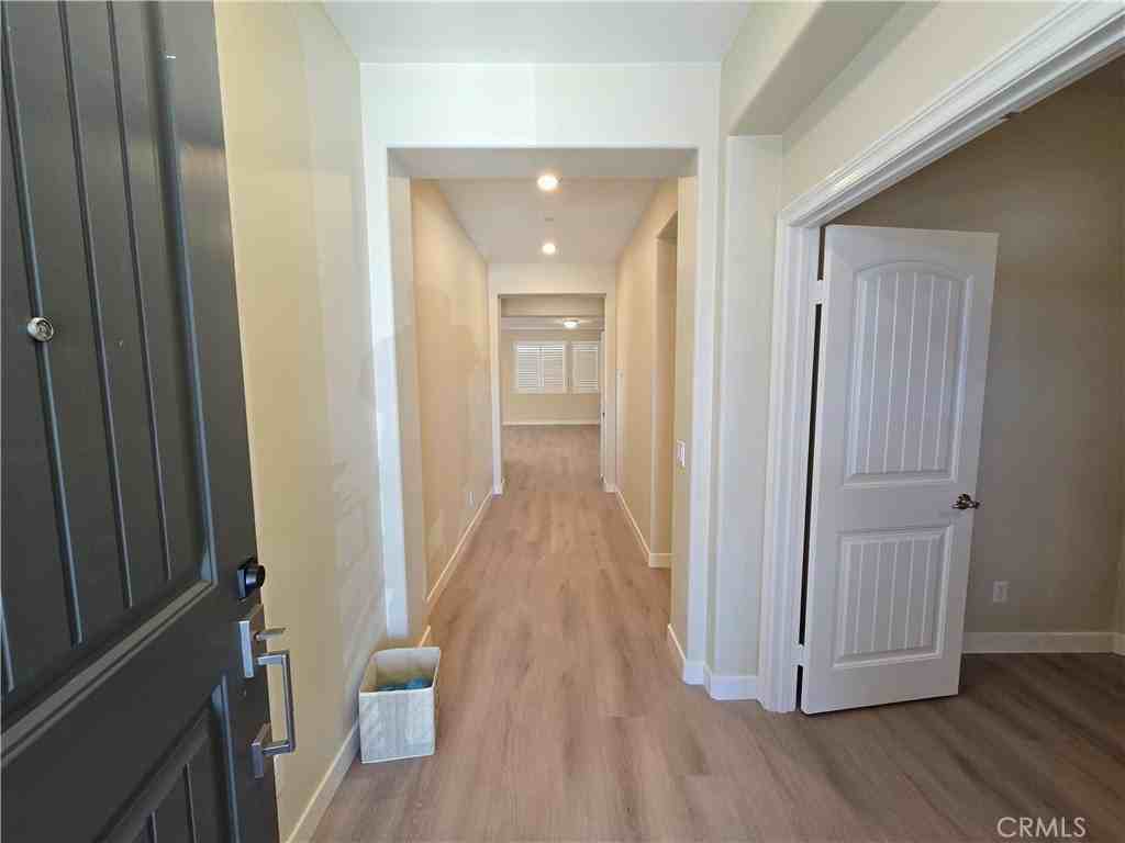 12526 Marmac Ct - Photo 4 of 32