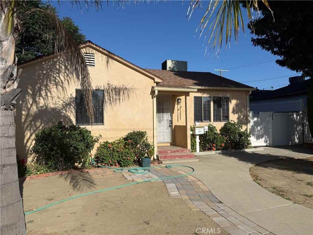 7051 Lindley Ave - Photo 2 of 11
