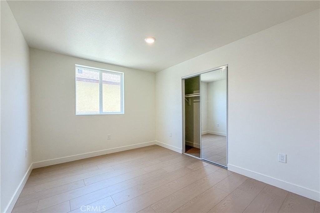 734 E 52nd St - Photo 5 of 16
