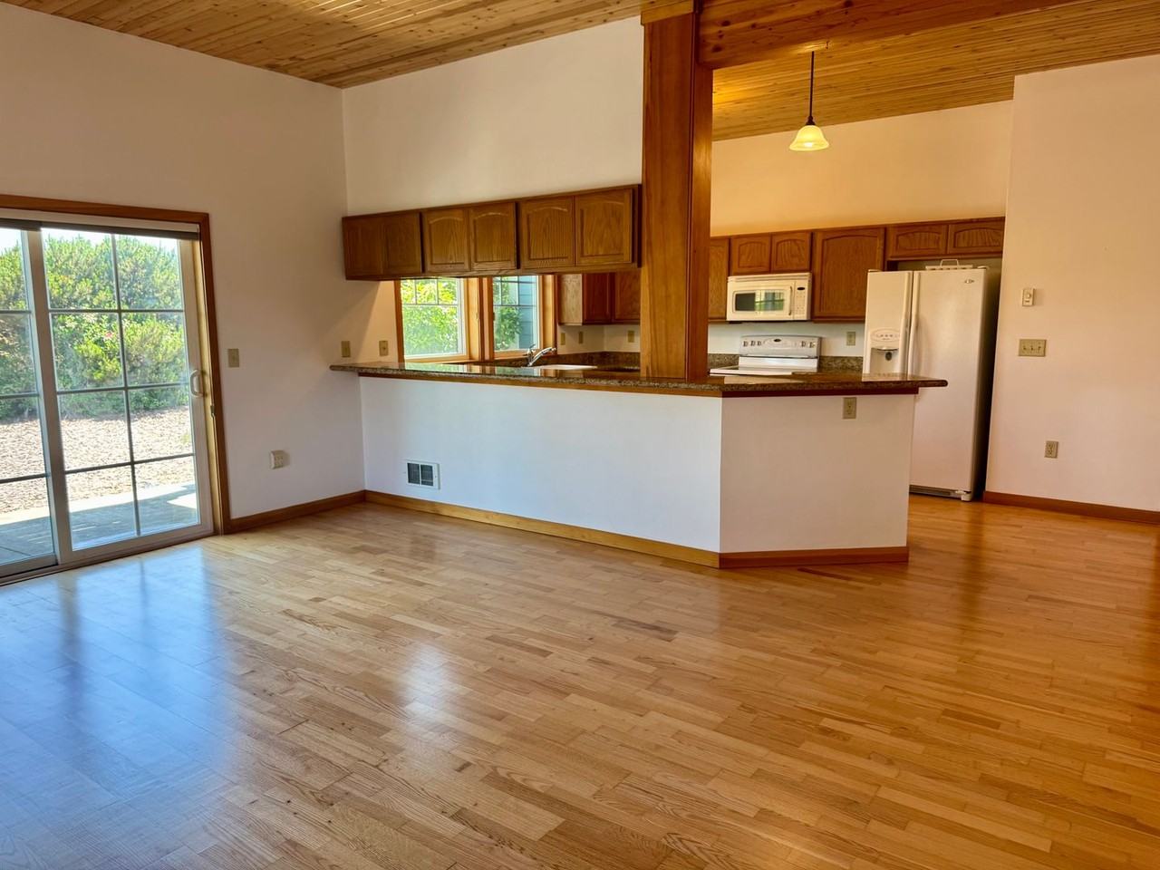 1311 Village Loop - Photo 2 of 20