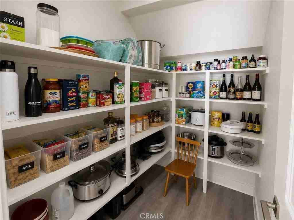 13419 Gardenia Ave - Photo 7 of 46