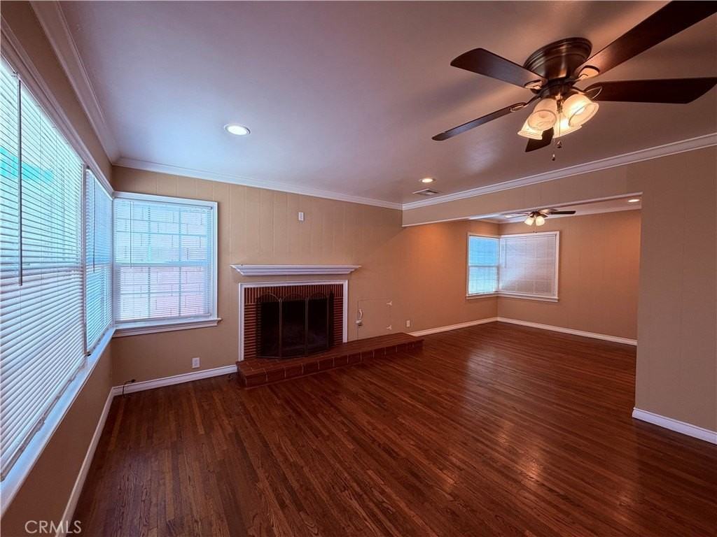 1447 S Valley Center Ave - Photo 6 of 30