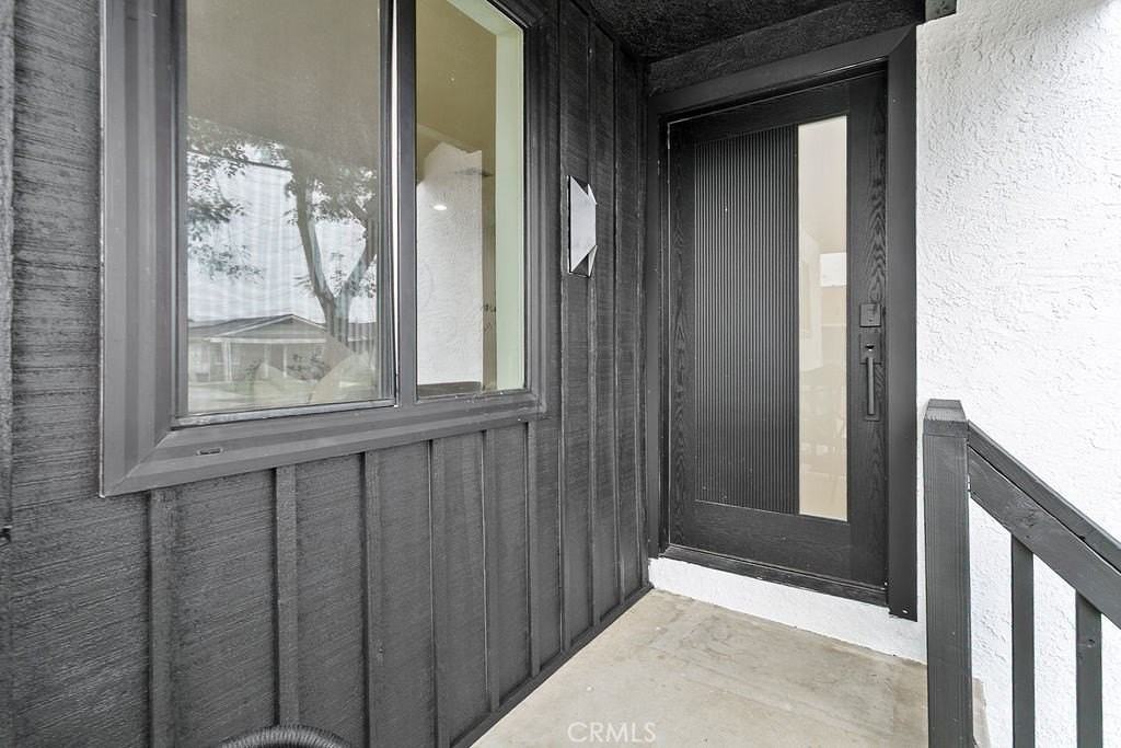 6091 Navajo Rd - Photo 2 of 49