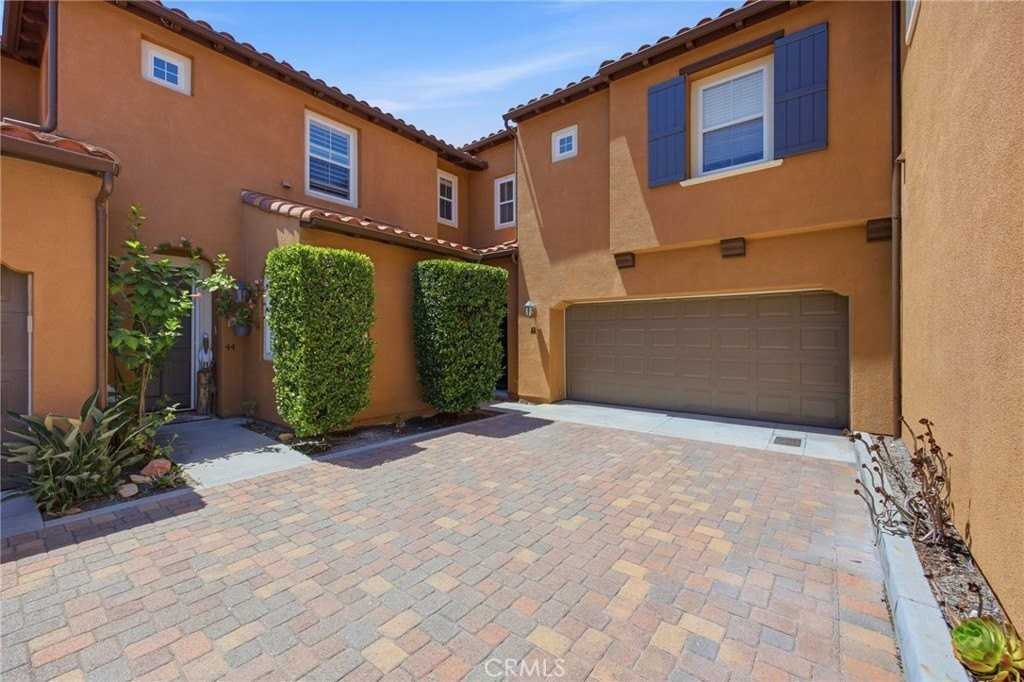 42 Paseo Vista