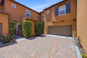 featured image of 42 Paseo Vista