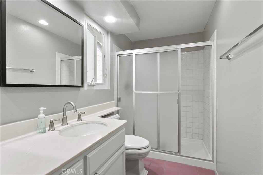 22181 Summit Hill Dr #28 - Photo 4 of 10