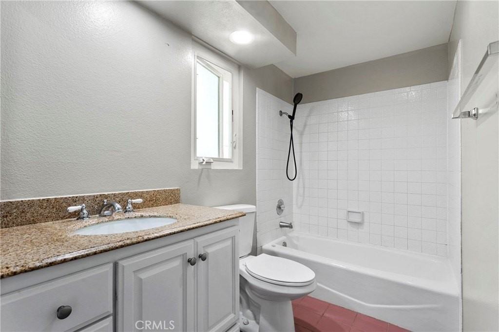 22181 Summit Hill Dr #28 - Photo 5 of 10