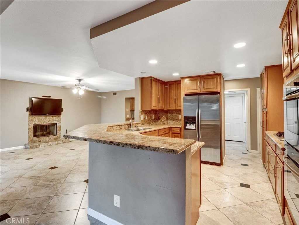 76871 Castle Ct - Photo 6 of 37