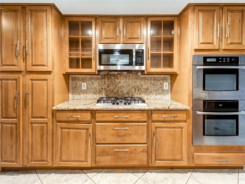 76871 Castle Ct - Photo 7 of 37
