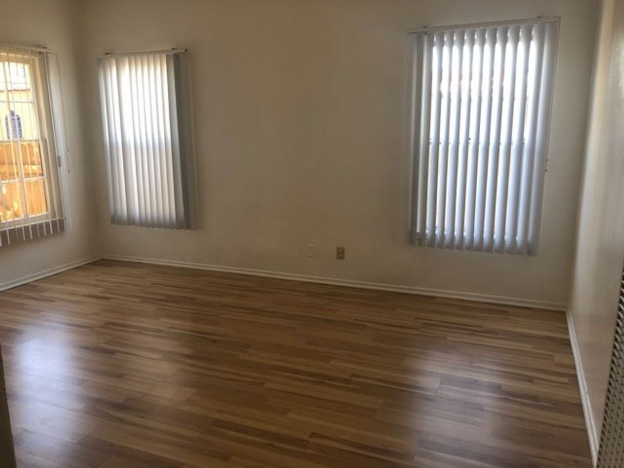 1772-1782 ORCHID AVE. - Photo 5 of 10