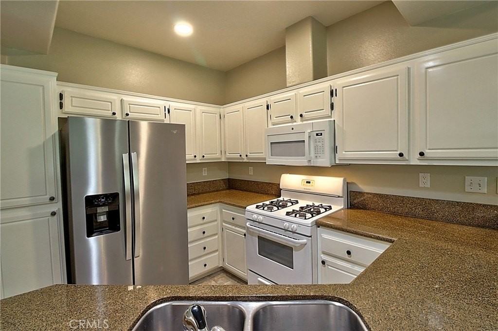 7821 E Menton Ave - Photo 7 of 21