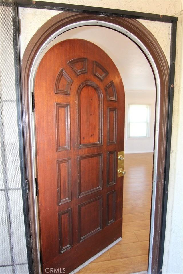 429 Olive Ave - Photo 3 of 28