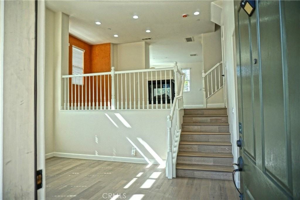 2099 Owens Dr - Photo 2 of 21