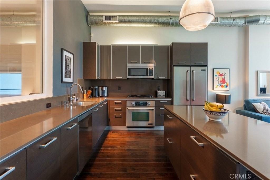 13320 Beach Ave #301 - Photo 4 of 30