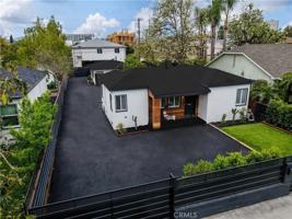 featured image of 11340 Emelita St