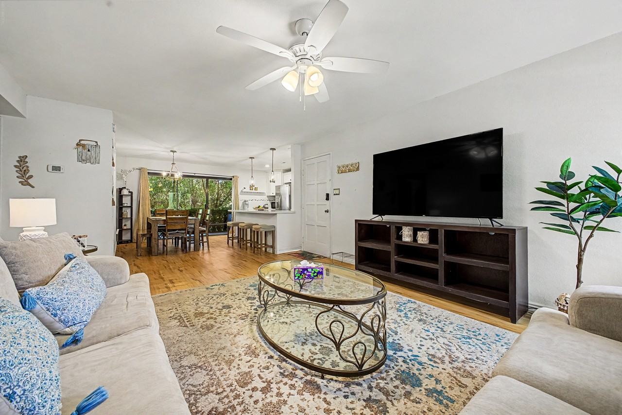 4950 North Miller Road200 #200 - Photo 3 of 24