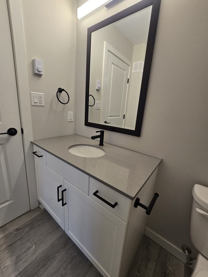 5 19.5 Regal Avenue - Main #MAIN - Photo 7 of 10