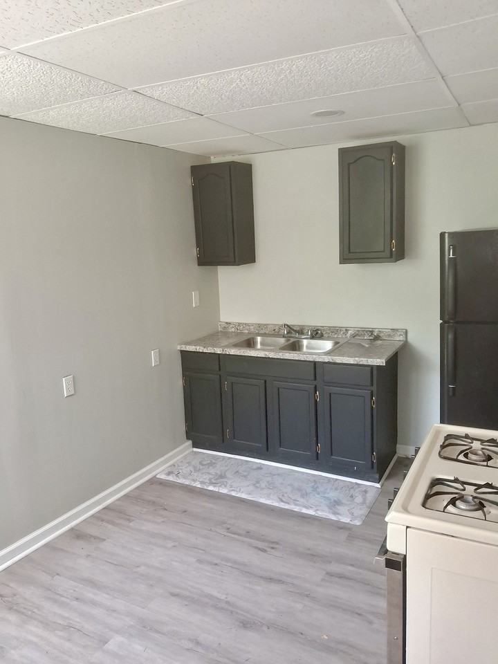 187 Main St N #3 - Photo 3 of 8