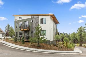 featured image of 1205 E Jen Dr #101