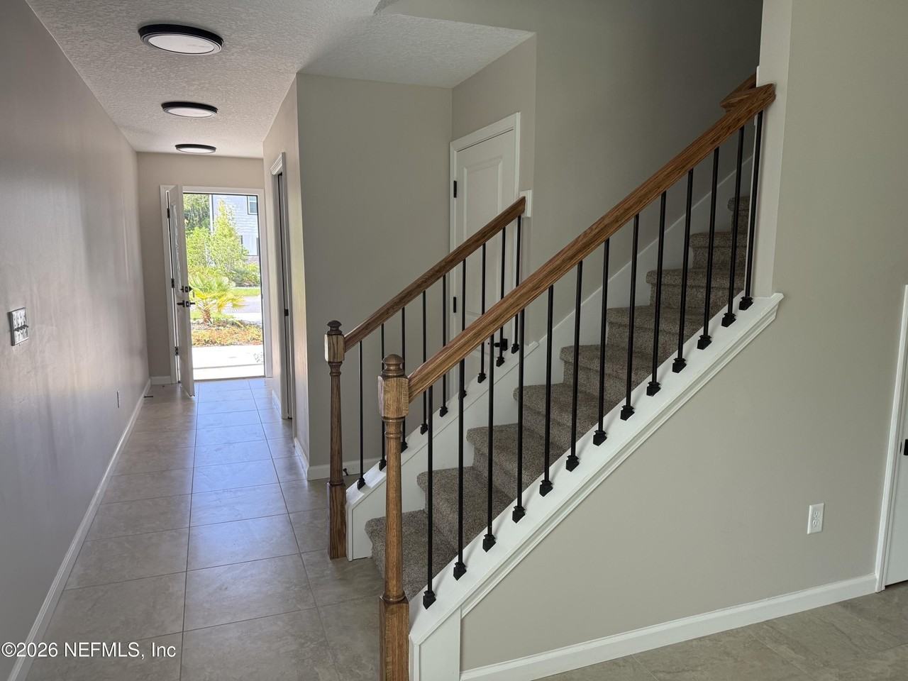 3214 Isabella Ct - Photo 2 of 20